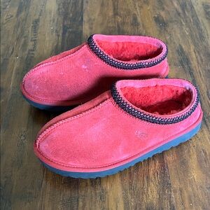 UGG Red Tasman Youth Size 4